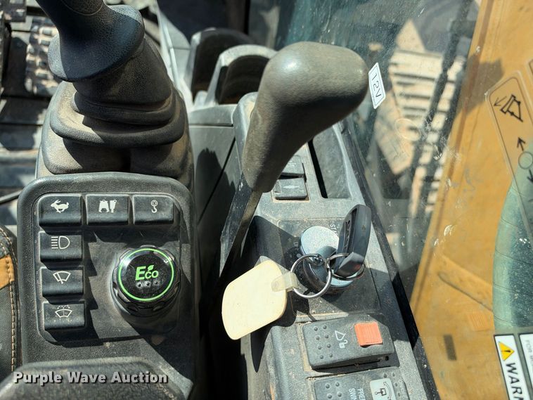 image for item FC0490 Case CX140E excavator