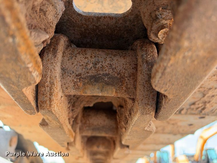 image for item FC0490 Case CX140E excavator