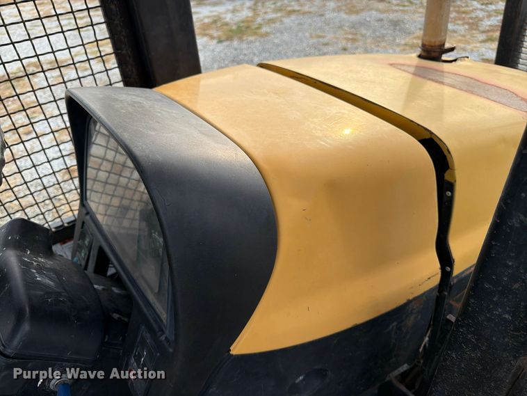 image for item FG0847 2000 New Holland TS110 MFWD tractor