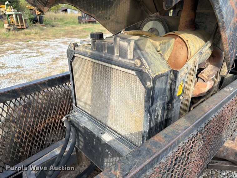 image for item FG0847 2000 New Holland TS110 MFWD tractor