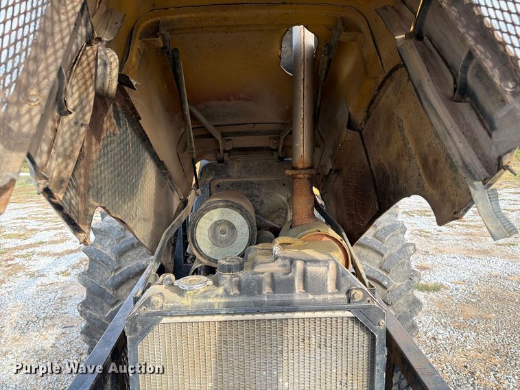 image for item FG0847 2000 New Holland TS110 MFWD tractor