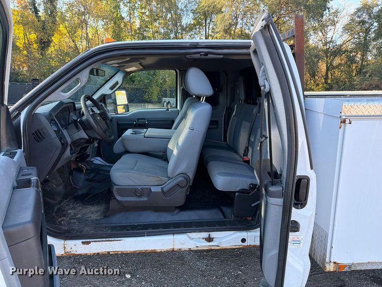 2012 Ford F350 SUPER DUTY