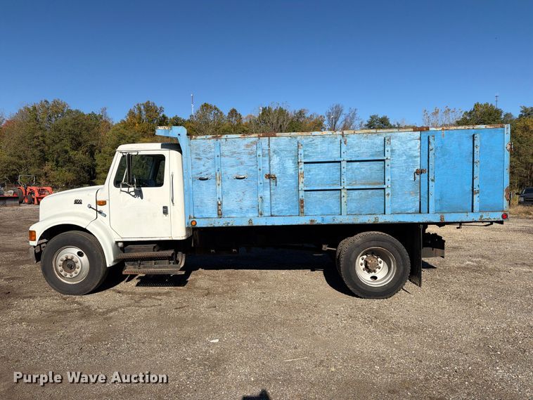 image for item FG3059 1999 International 4700 dump flatbed truck