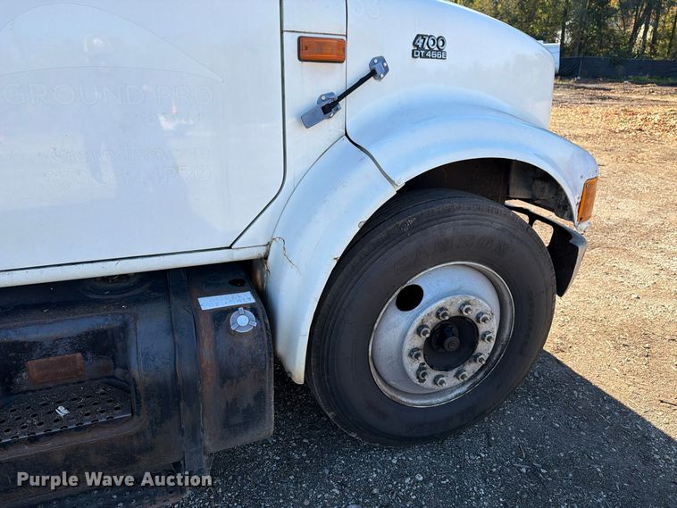 image for item FG3059 1999 International 4700 dump flatbed truck