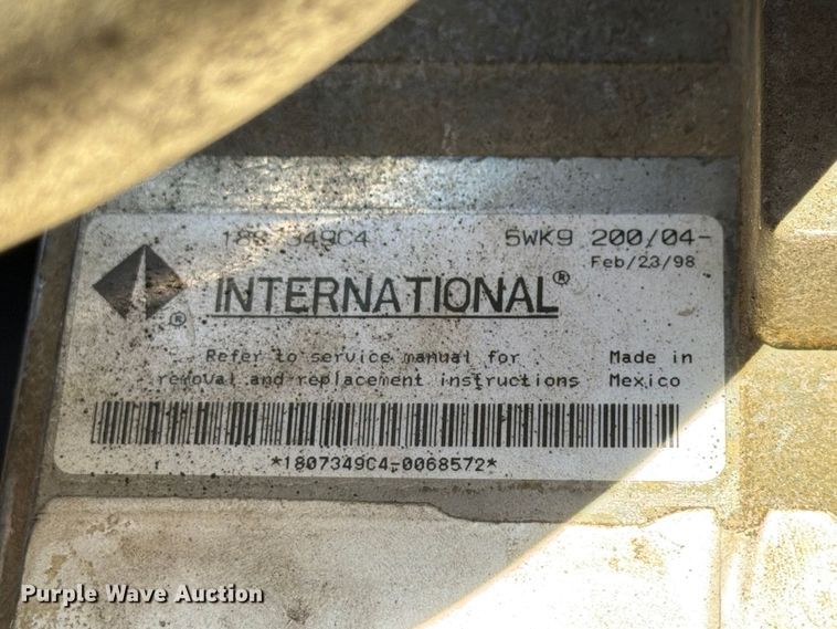 image for item FG3059 1999 International 4700 dump flatbed truck