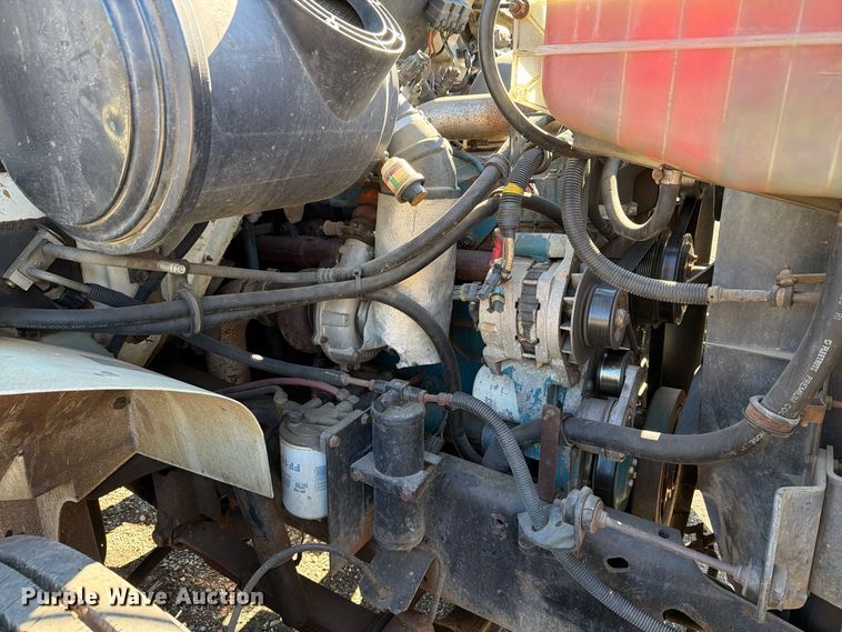 image for item FG3059 1999 International 4700 dump flatbed truck
