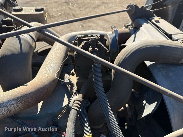 image for item FG3059 1999 International 4700 dump flatbed truck
