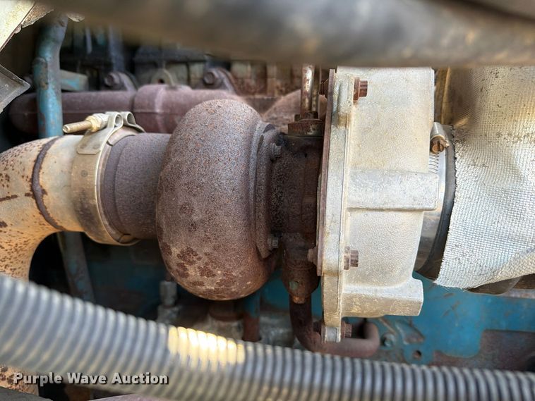 image for item FG3059 1999 International 4700 dump flatbed truck