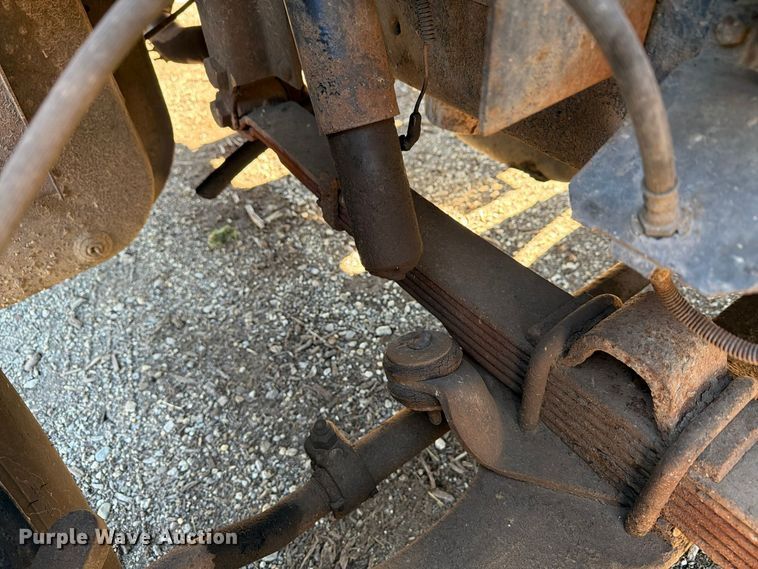 image for item FG3059 1999 International 4700 dump flatbed truck