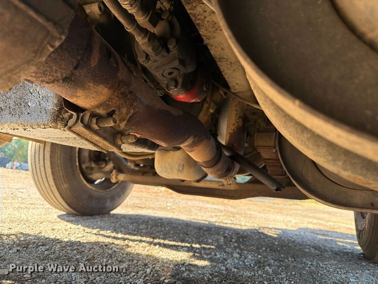 image for item FG3059 1999 International 4700 dump flatbed truck
