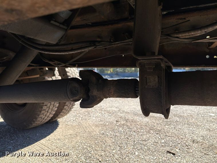 image for item FG3059 1999 International 4700 dump flatbed truck