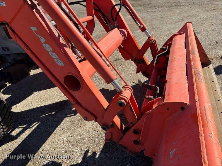 image for item FG3061 Kubota L4330D MFWD tractor