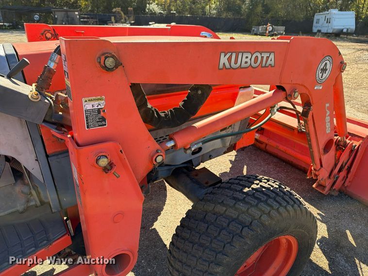 image for item FG3061 Kubota L4330D MFWD tractor