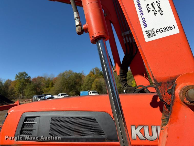 image for item FG3061 Kubota L4330D MFWD tractor