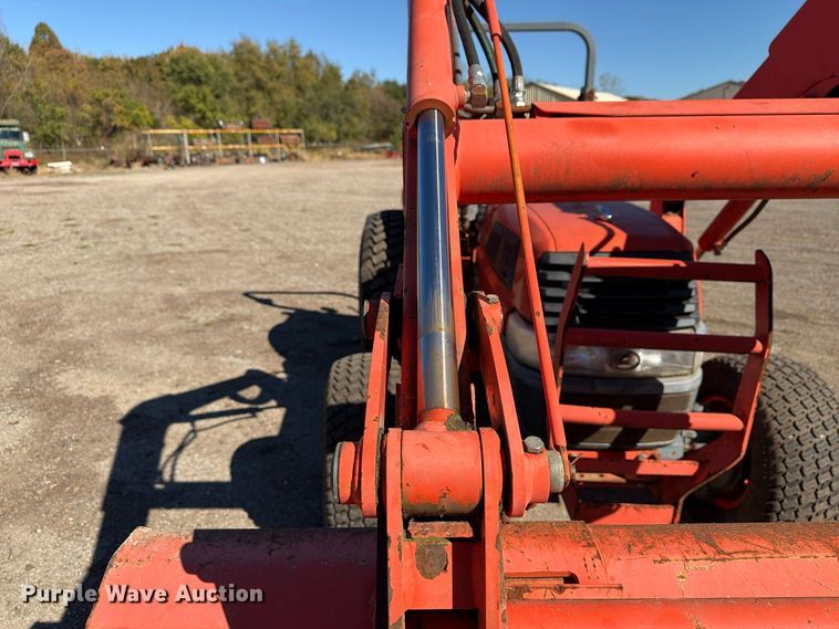 image for item FG3061 Kubota L4330D MFWD tractor