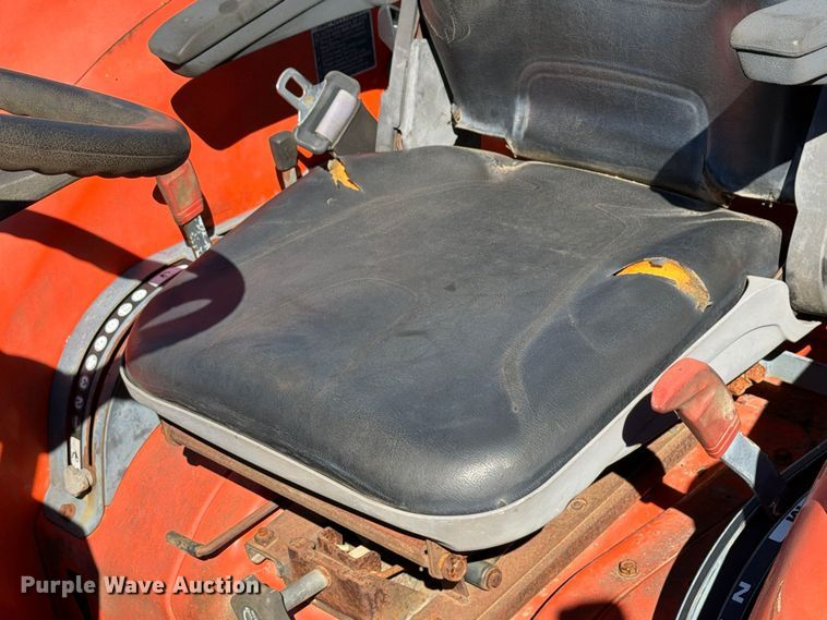 image for item FG3061 Kubota L4330D MFWD tractor