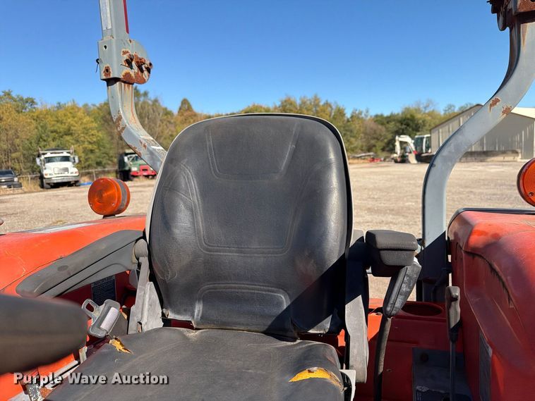 image for item FG3061 Kubota L4330D MFWD tractor