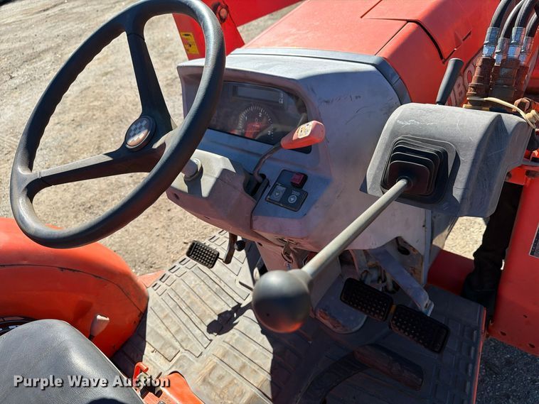 image for item FG3061 Kubota L4330D MFWD tractor