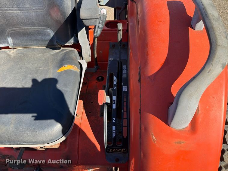 image for item FG3061 Kubota L4330D MFWD tractor