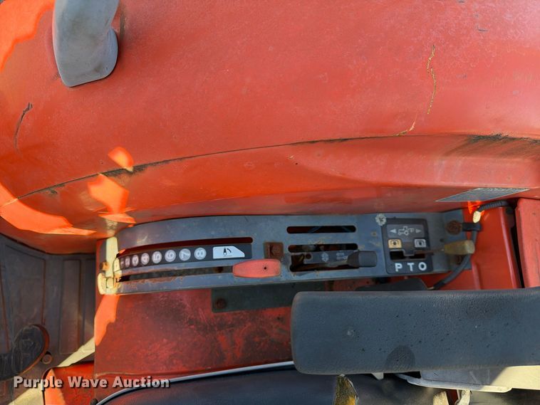 image for item FG3061 Kubota L4330D MFWD tractor