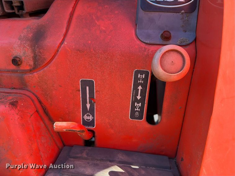 image for item FG3061 Kubota L4330D MFWD tractor