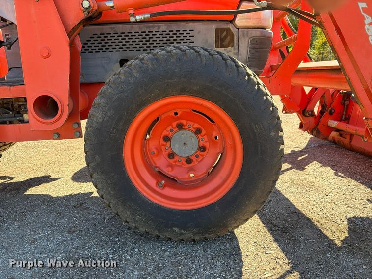 image for item FG3061 Kubota L4330D MFWD tractor