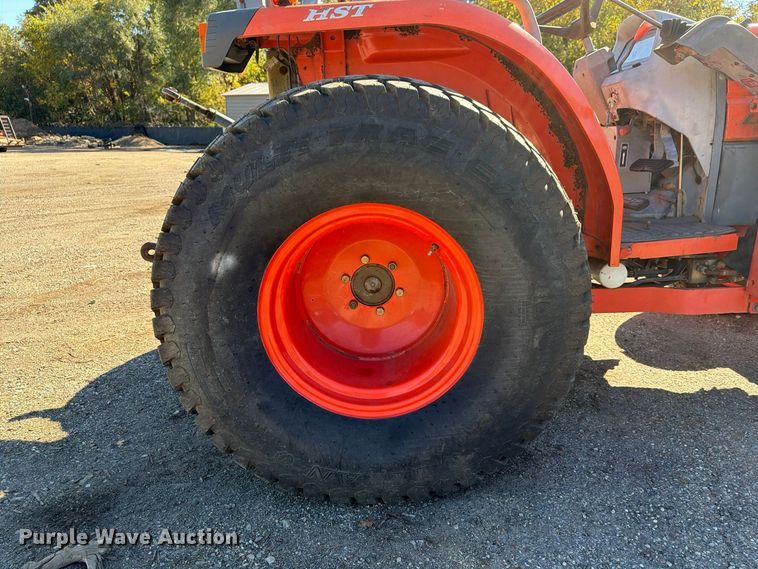image for item FG3061 Kubota L4330D MFWD tractor