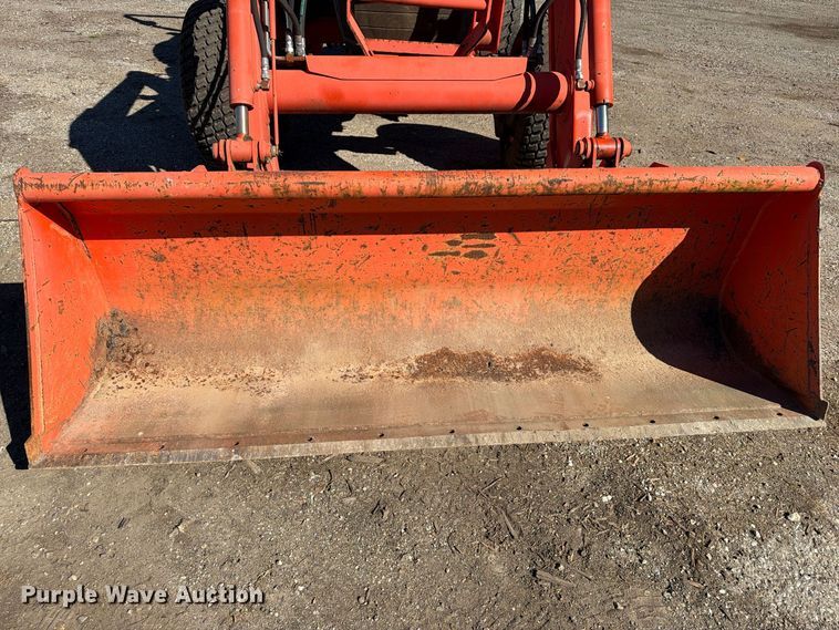 image for item FG3061 Kubota L4330D MFWD tractor