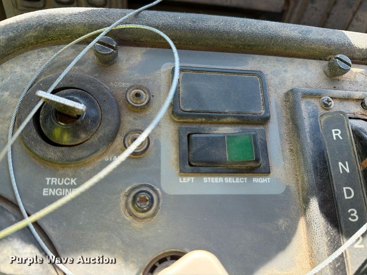 image for item FG3064 2006 Elgin SC8000 street sweeper truck