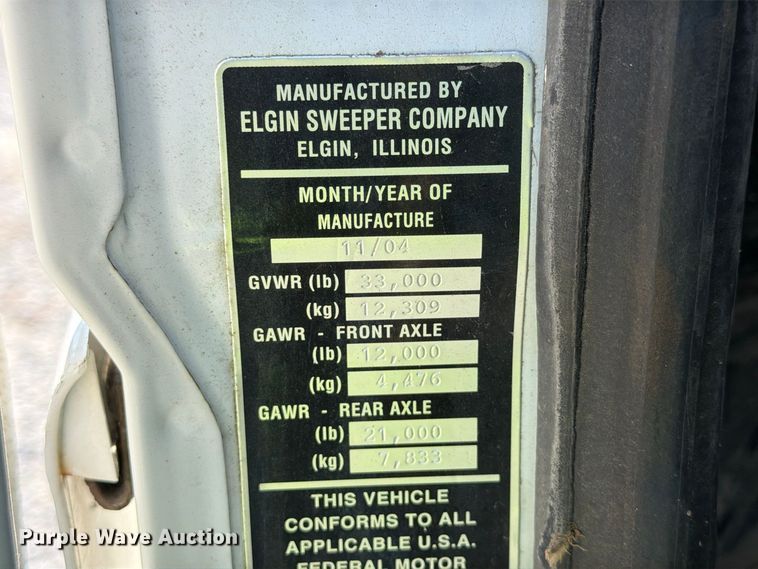 image for item FG3065 2005 Elgin  SC8000 street sweeper truck