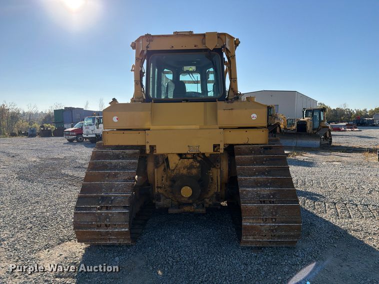 image for item FG3067 2011 Caterpillar D6T dozer