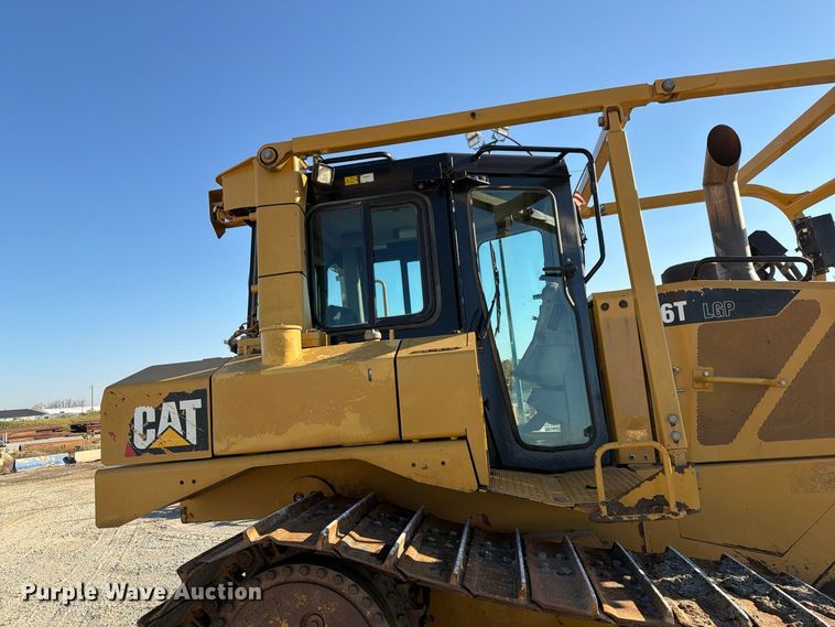 image for item FG3067 2011 Caterpillar D6T dozer
