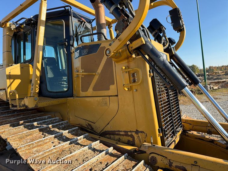 image for item FG3067 2011 Caterpillar D6T dozer