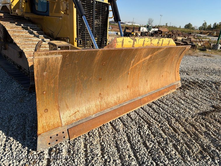image for item FG3067 2011 Caterpillar D6T dozer