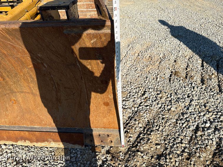 image for item FG3067 2011 Caterpillar D6T dozer