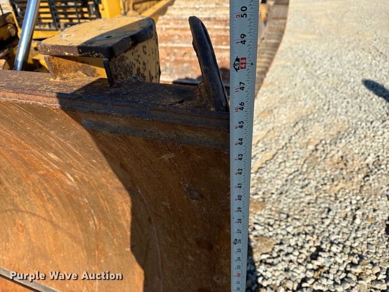 image for item FG3067 2011 Caterpillar D6T dozer