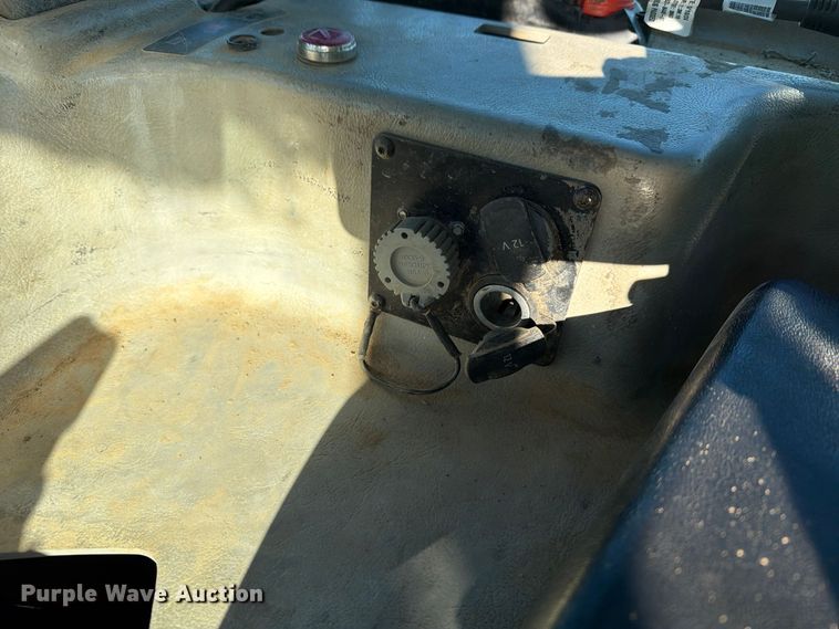 image for item FG3067 2011 Caterpillar D6T dozer