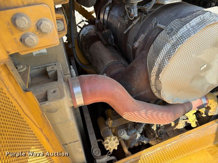image for item FG3067 2011 Caterpillar D6T dozer
