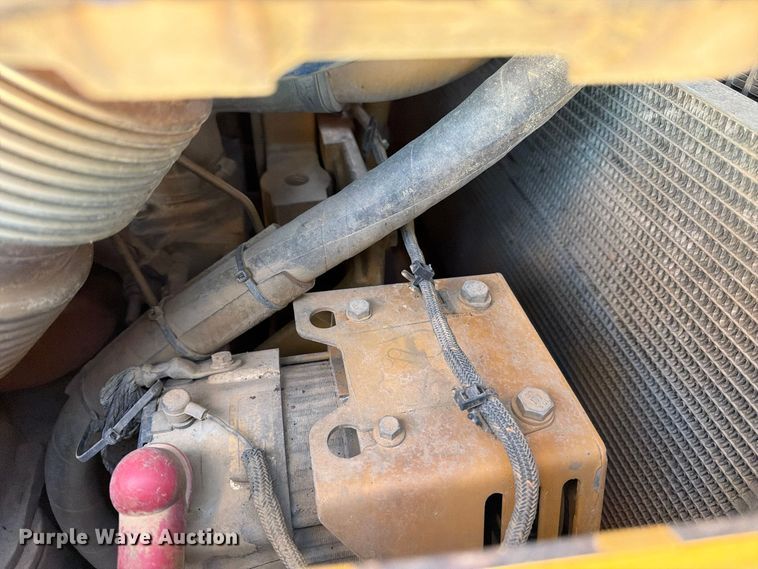 image for item FG3067 2011 Caterpillar D6T dozer