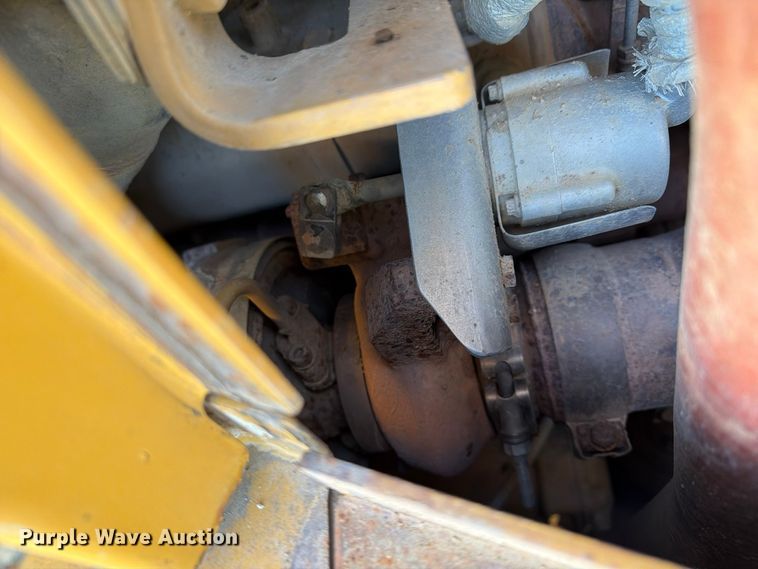 image for item FG3067 2011 Caterpillar D6T dozer