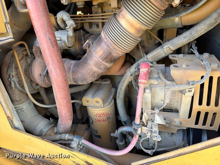 image for item FG3067 2011 Caterpillar D6T dozer