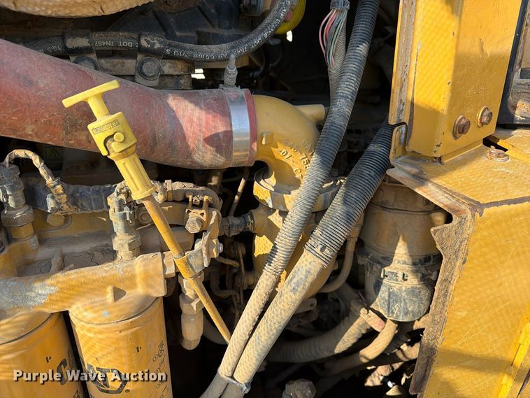 image for item FG3067 2011 Caterpillar D6T dozer