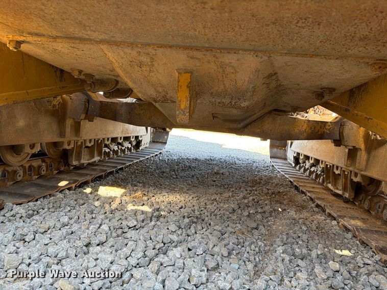 image for item FG3067 2011 Caterpillar D6T dozer