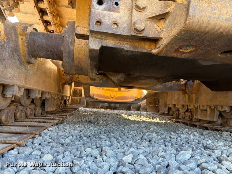 image for item FG3067 2011 Caterpillar D6T dozer