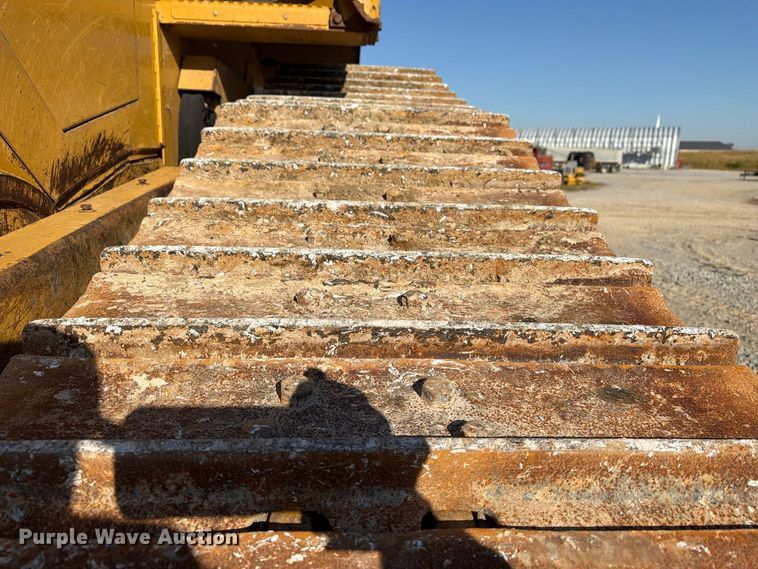 image for item FG3067 2011 Caterpillar D6T dozer