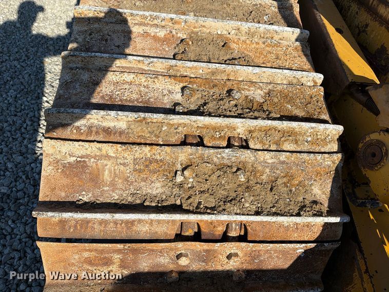 image for item FG3067 2011 Caterpillar D6T dozer