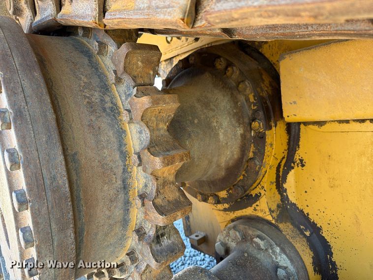image for item FG3067 2011 Caterpillar D6T dozer