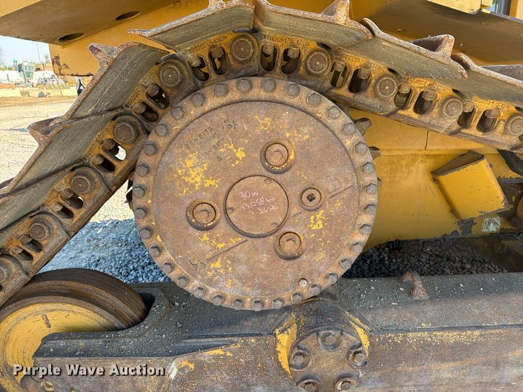 image for item FG3067 2011 Caterpillar D6T dozer