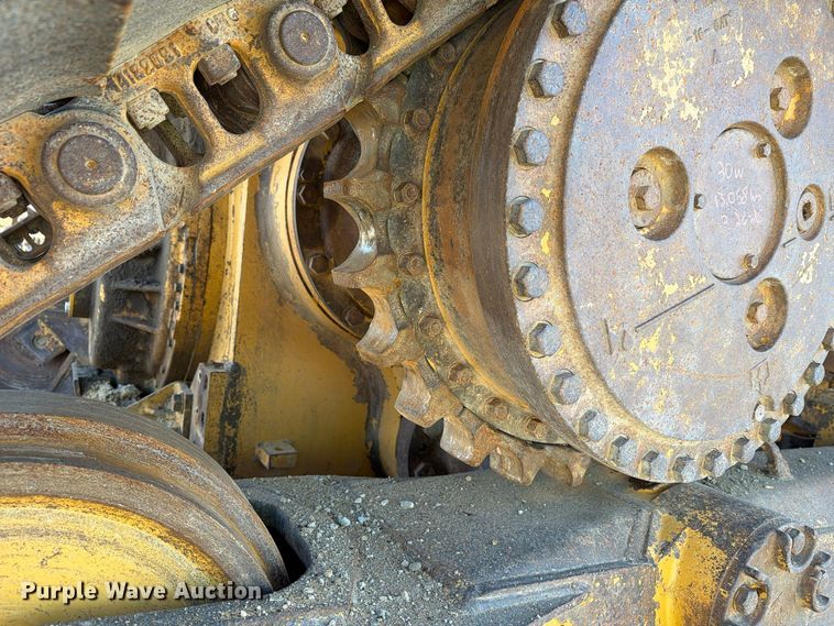 image for item FG3067 2011 Caterpillar D6T dozer