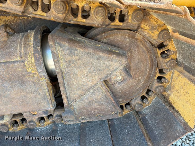 image for item FG3067 2011 Caterpillar D6T dozer